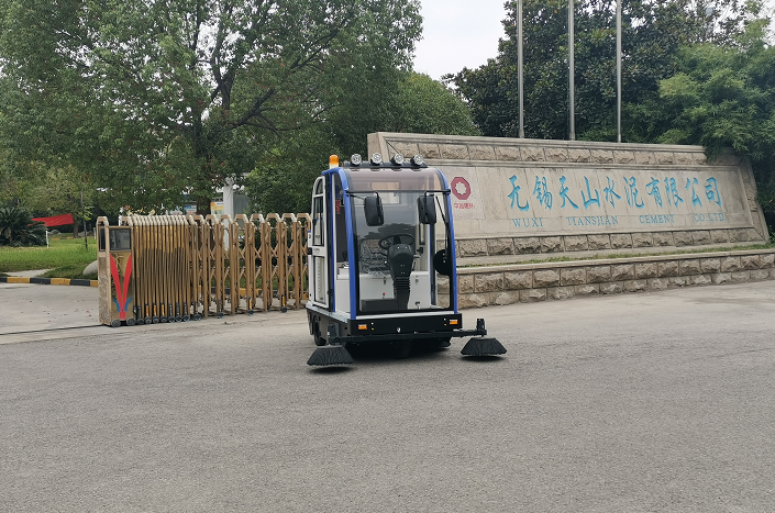 電動掃地車在無錫天山水泥廠的應用案例